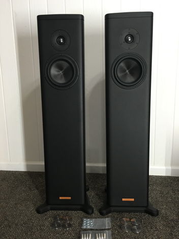 MAGICO S1 MKII AS NEW CURRENT MODEL