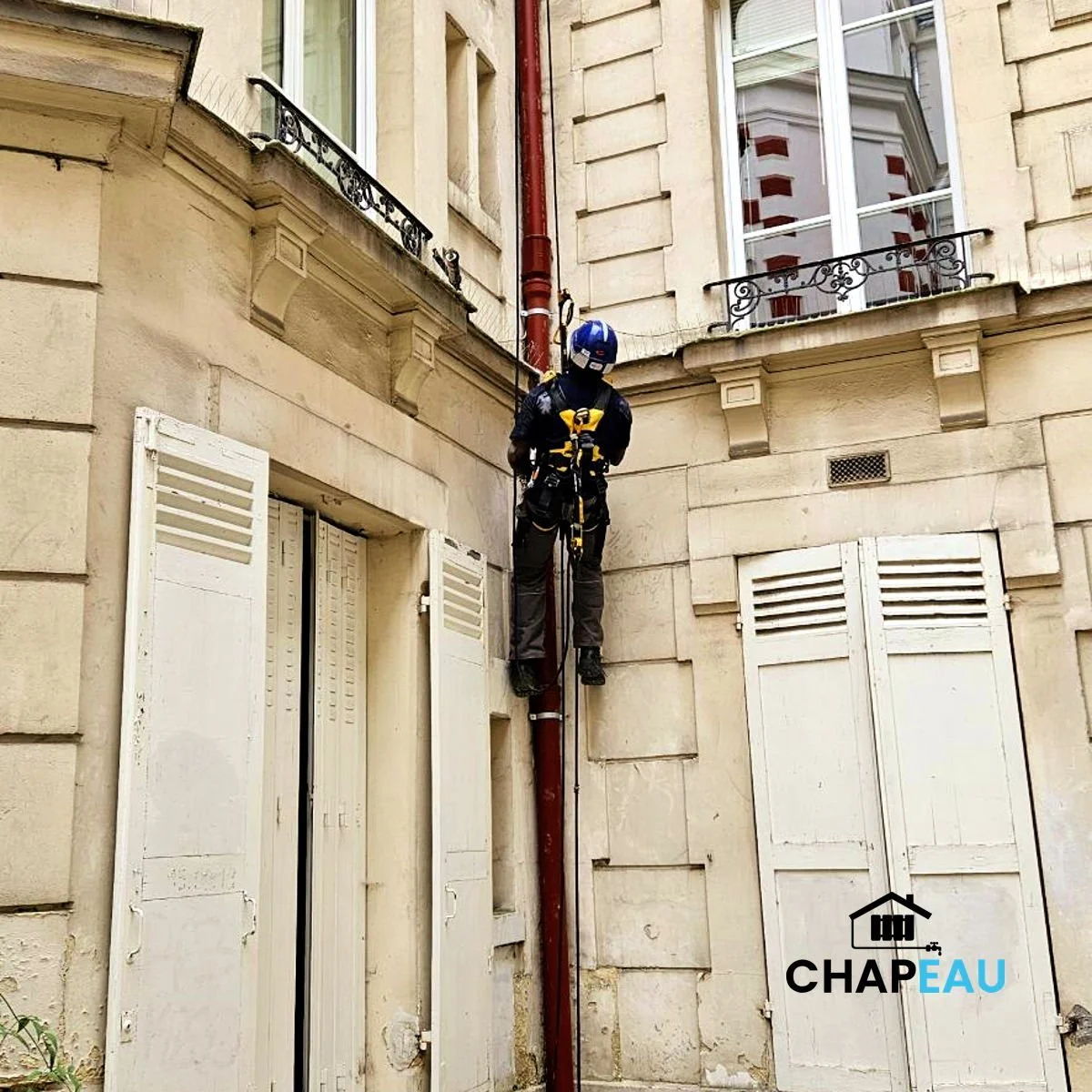 Chantier de toiture villa Michel-Ange à Paris 16e — Entreprise Chapeau