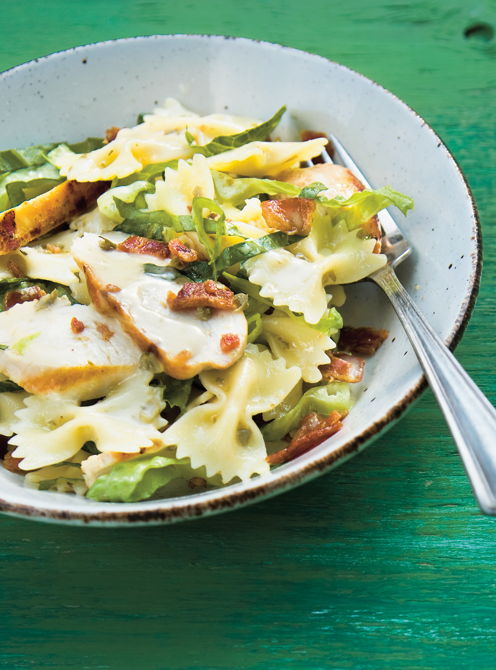 Salade de pâtes au poulet à la César