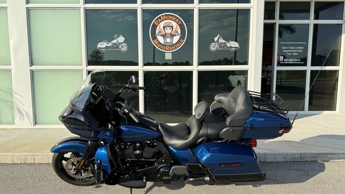 HARLEY-DAVIDSON ROAD GLIDE LIMITED for rent near Davie, FL