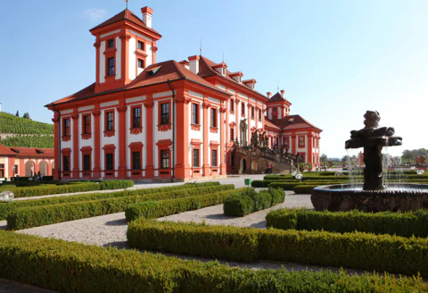 Prague: River & Park Bike Tour to Troja Chateau