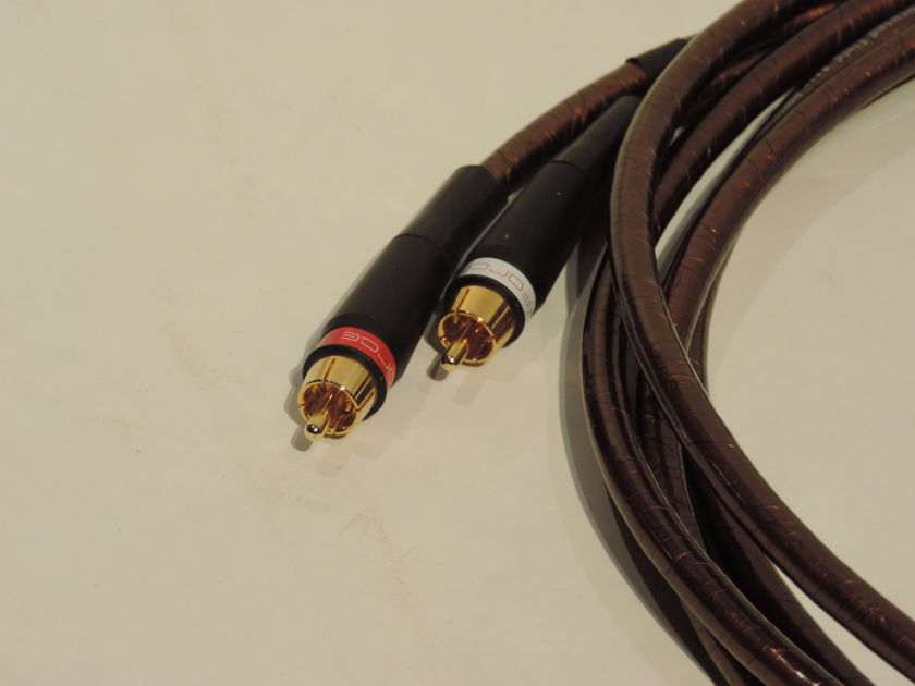 NuForce IC-700 2m Interconnect RCA Cables