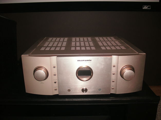 Marantz PM-11 S1 Integrated amp