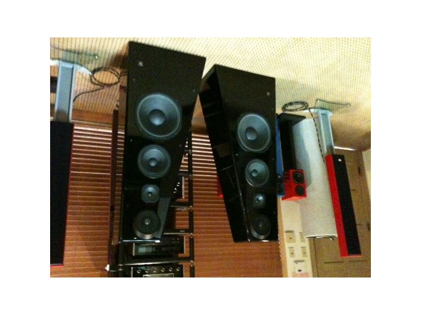 JBL  250 TI Limited Edition 1 owner, newly re coned woofers