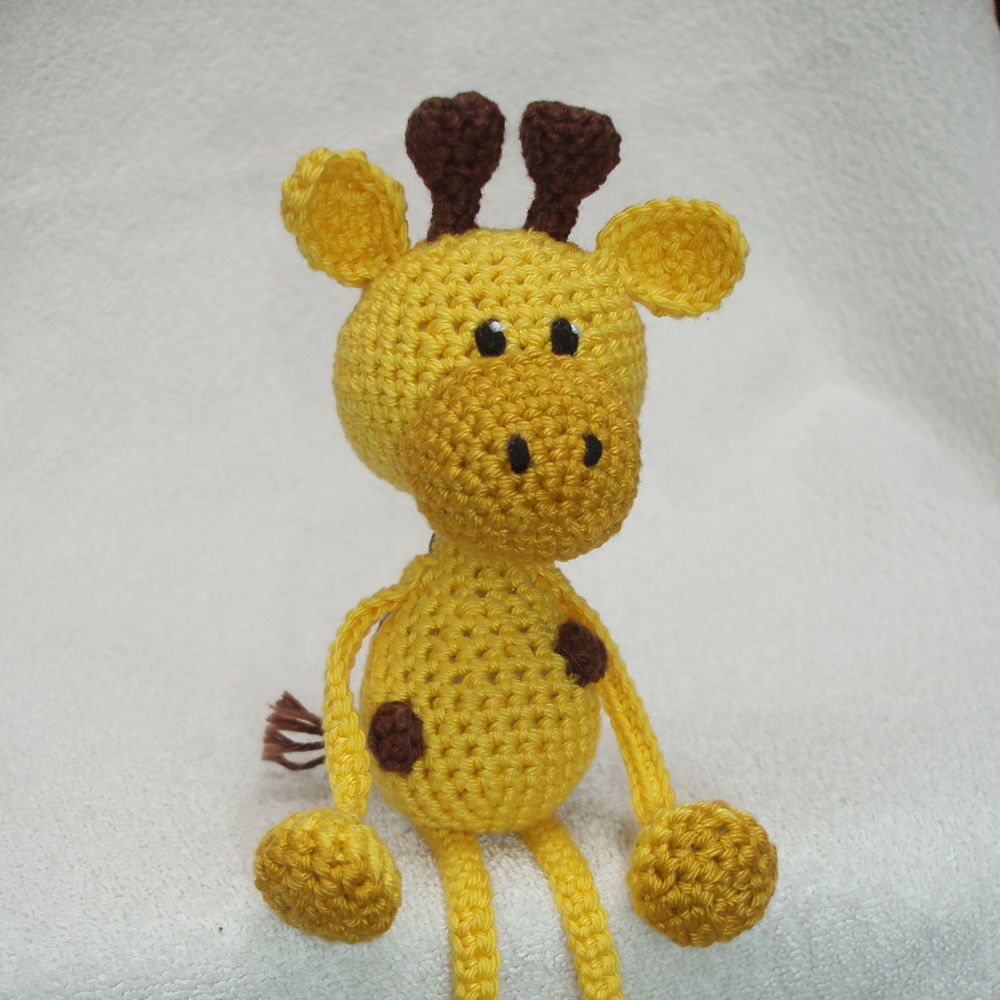 Dangle cuddly toy giraffe