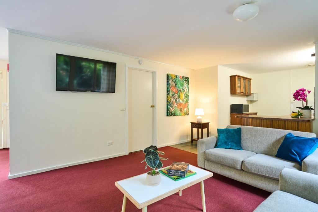 Sanctuary House Resort Motel Voucher - Image 11