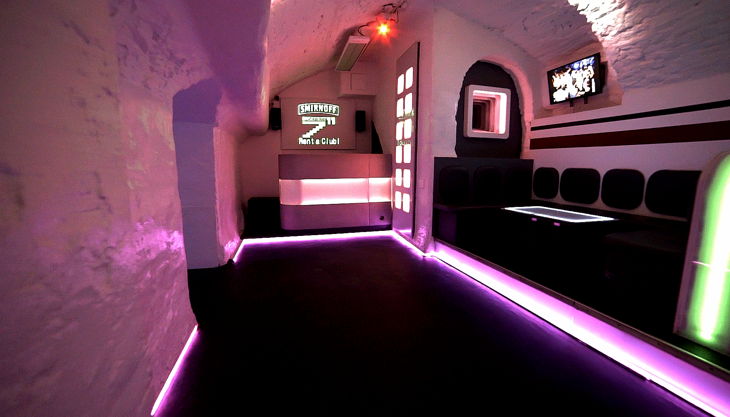 basement sitzecke flur