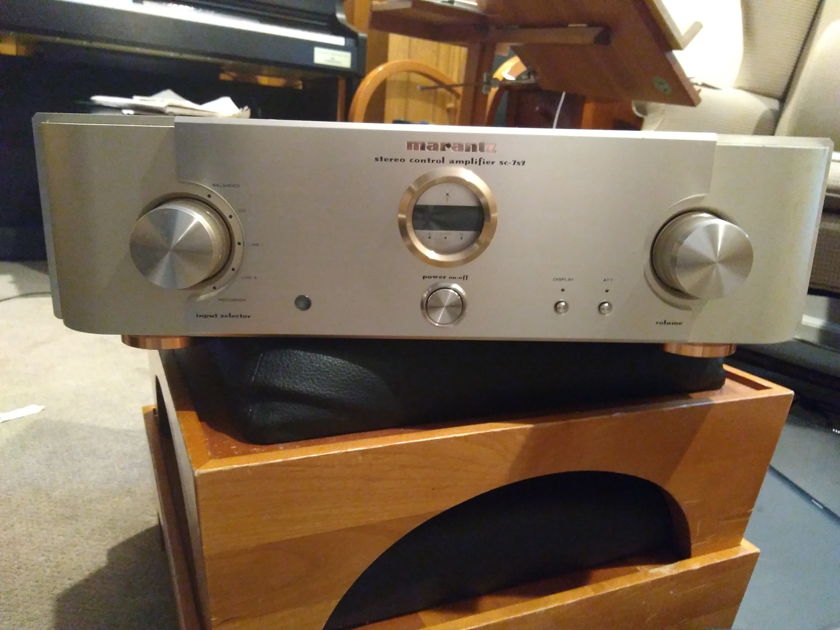 Marantz SC-7s2 Reference Series Stereo  Preamplifier