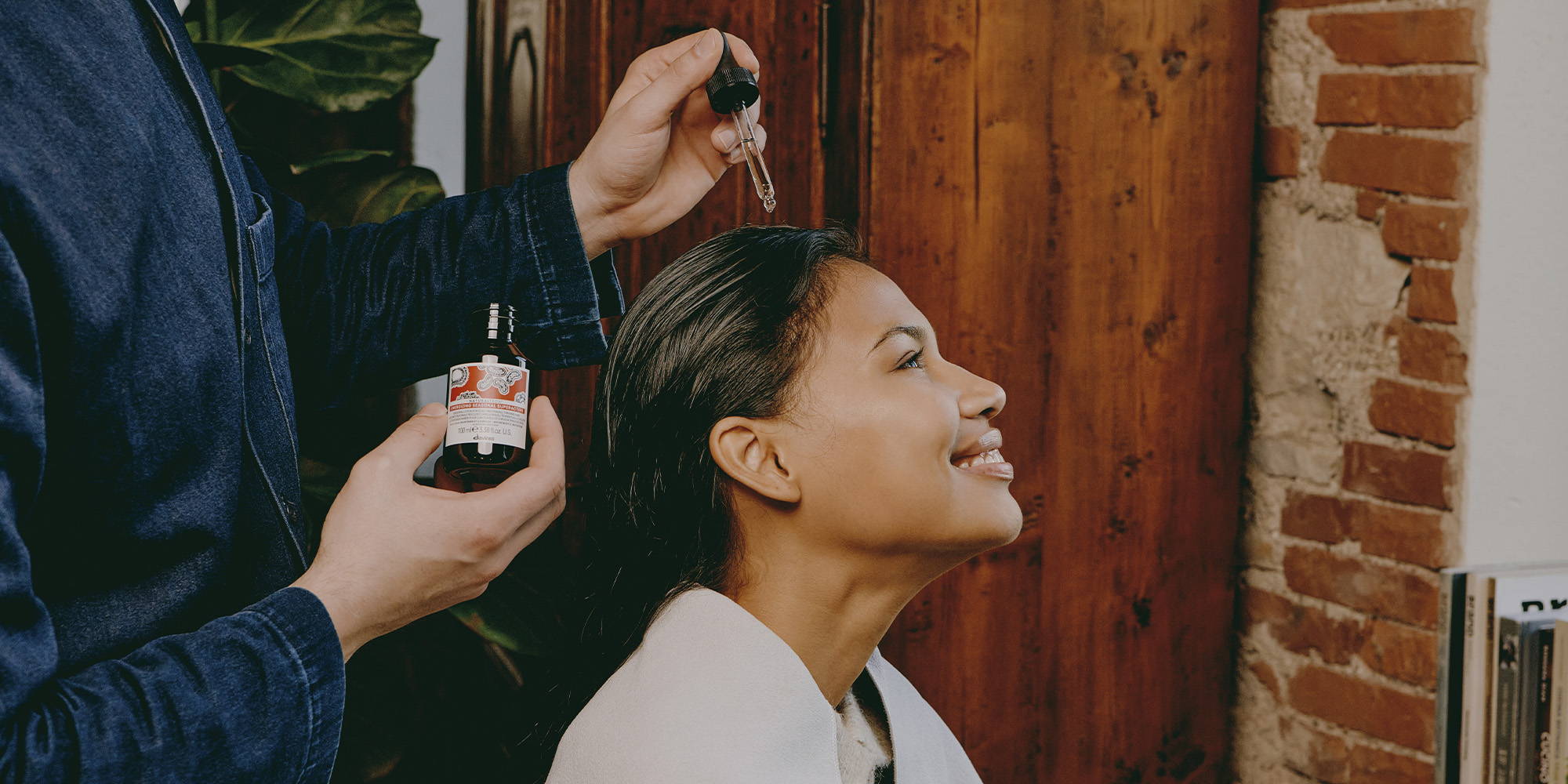 Caduta capelli: cause, rimedi e prodotti dedicati | Davines