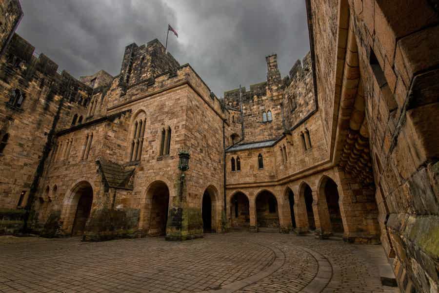 Harry Potter's Alnwick Castle and Scottish Borders Day Trip - photo 2