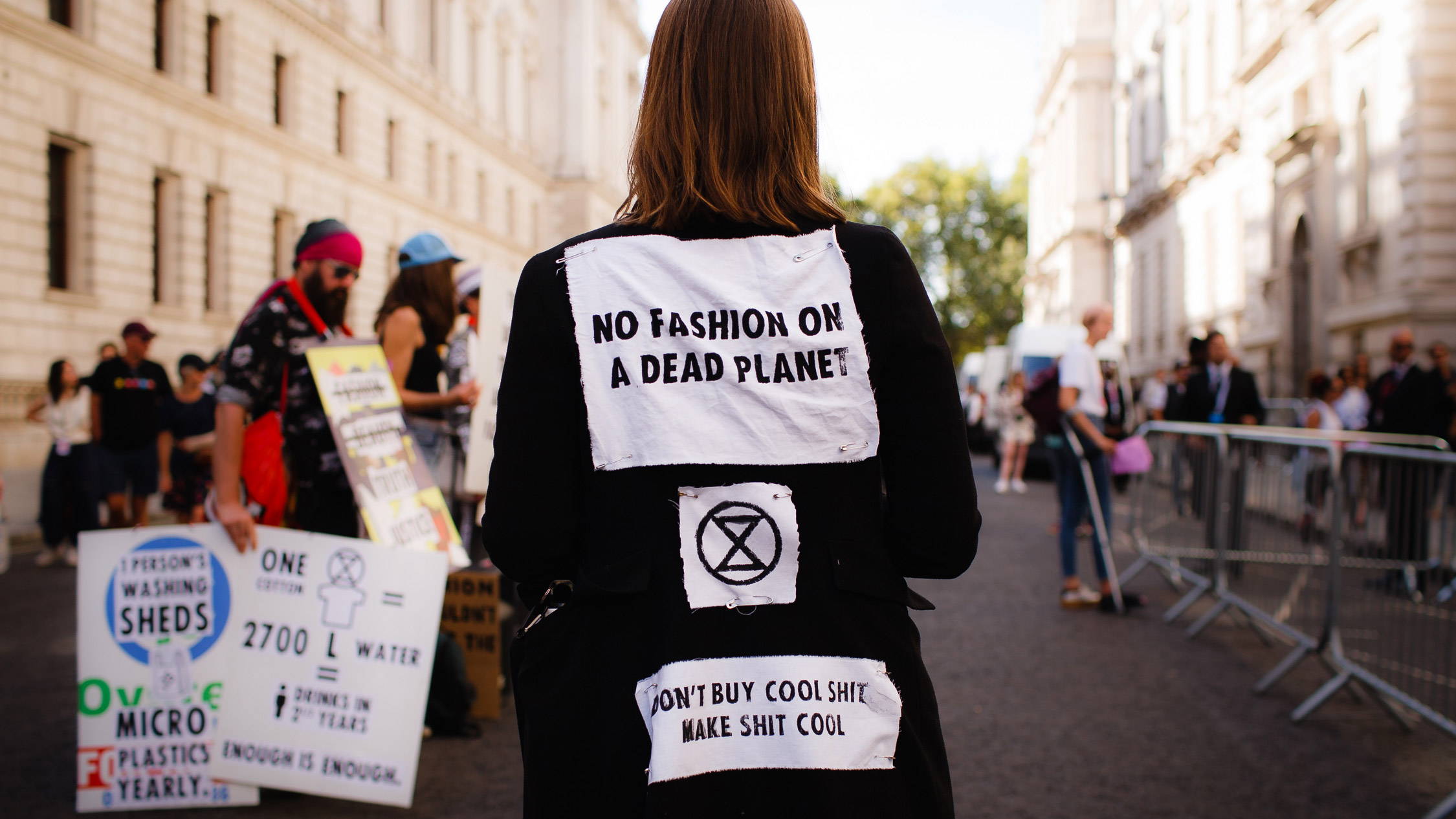 We’re sure you often hear of greenwashing when talking about fashion nowadays. Greenwashing is one of the most critical issues in the industry and what you might ask is: why is it everywhere?