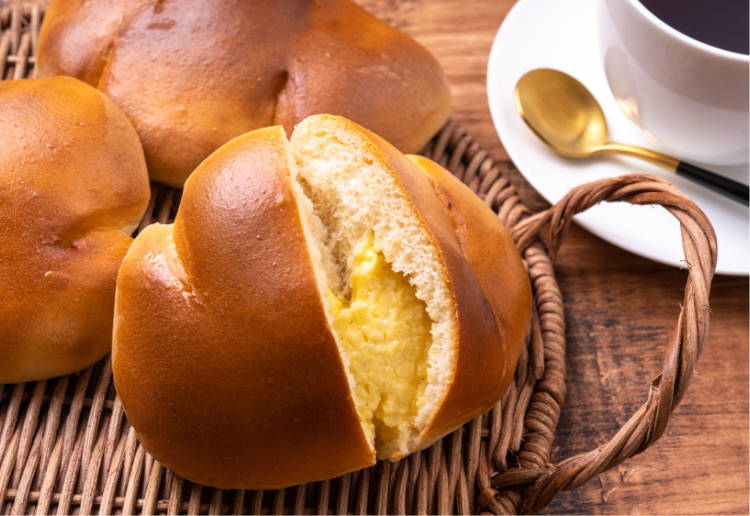 クリームパンとは