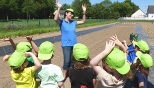 wissenschaftsscheune der acker