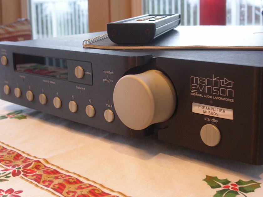 Mark Levinson ML-380S Clean solid state preamp