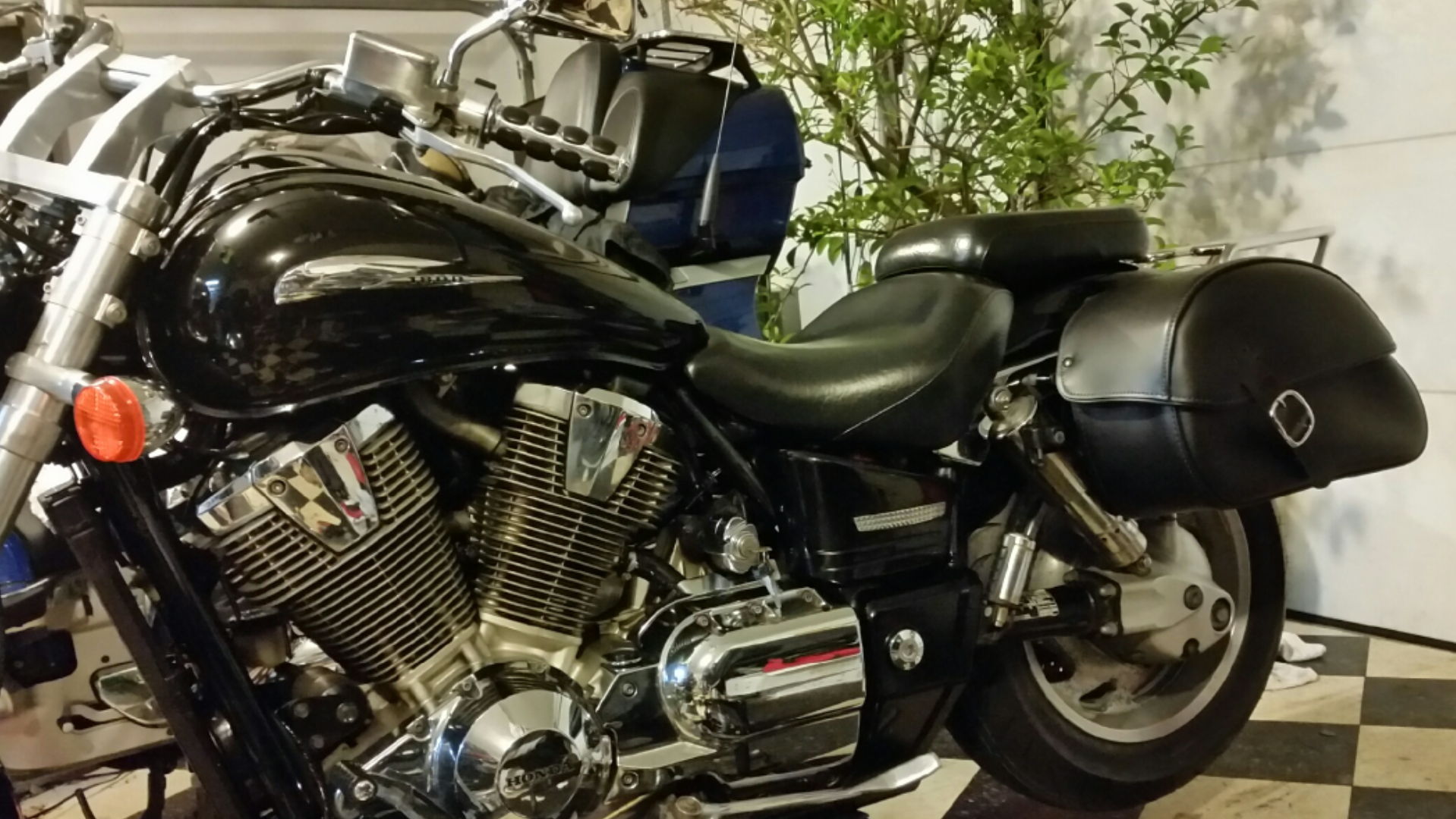 Honda Vtx 1800 C For Rent Near Chagrin Falls Oh Riders Share