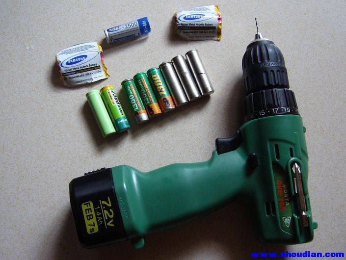 Reparatur von Taschenlampenbatterien