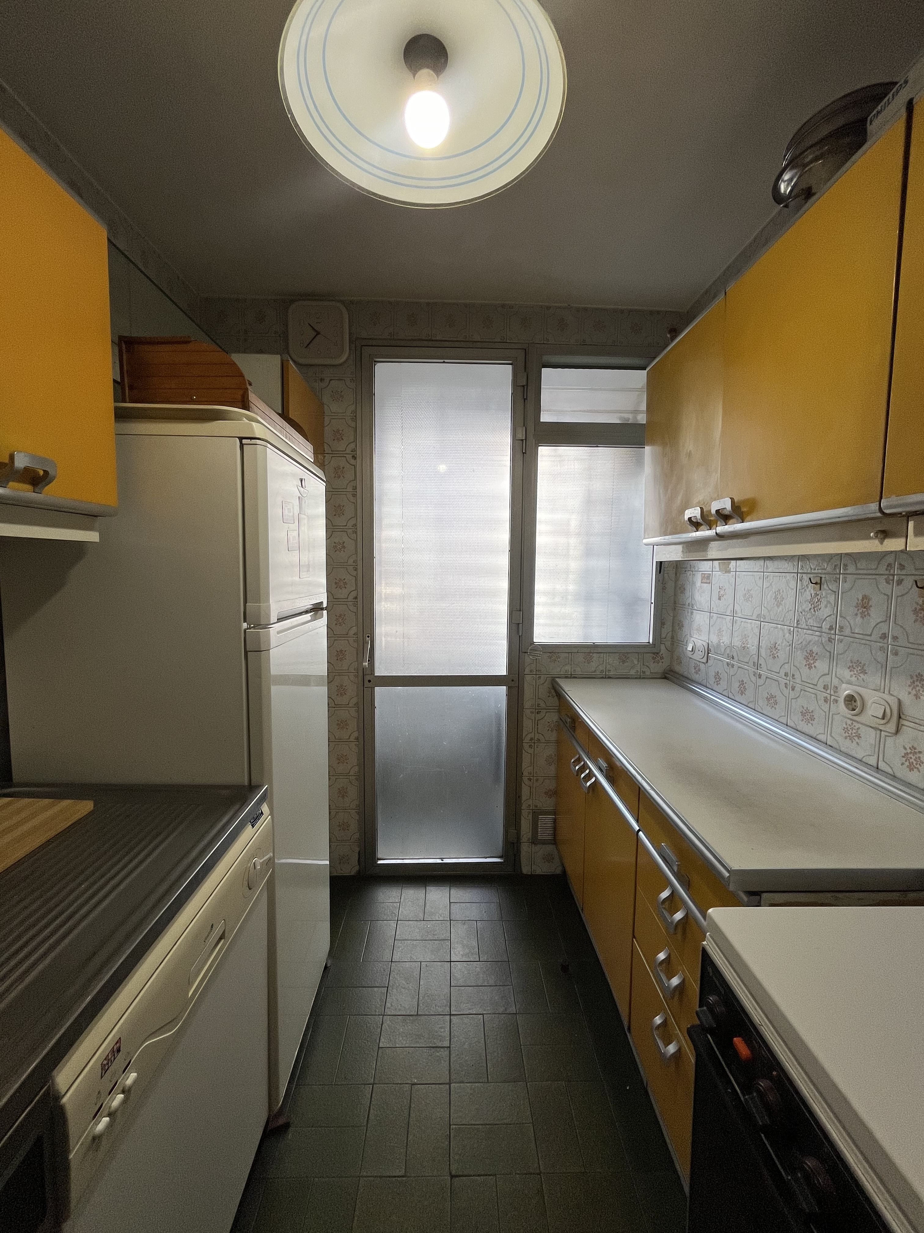 Furnished exterior apartment with short and long-stay terrace. - Image 5