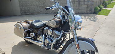 2023 INDIAN SPRINGFIELD ABS motorcycle for rent near Long Beach, CA