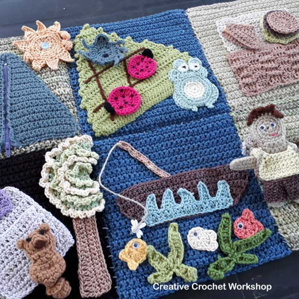 My Crochet Camping Playbook / Playmat