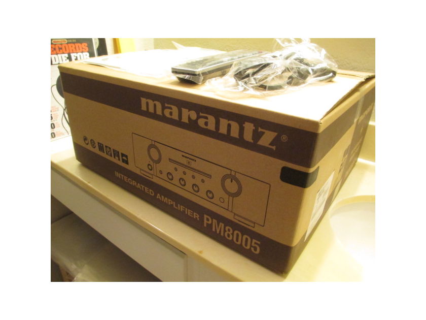 Marantz PM8005 Hi End Integrated Amplifier Boxed/MINT!