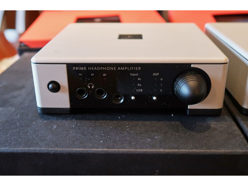 Meridian Prime Headphone Amplifier with Prime Power Supply