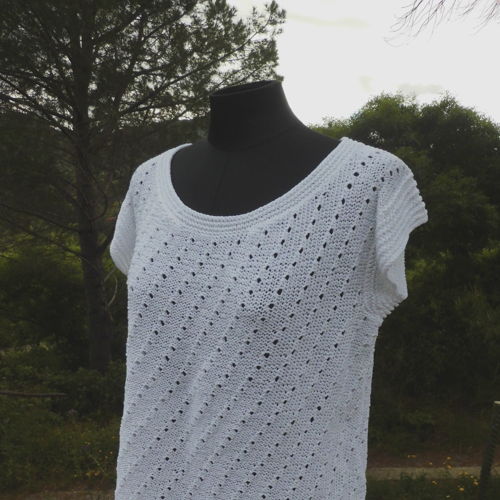 SUZANNE, a beautiful lady summery jumper/top in a lace pattern in DK-weight cotton