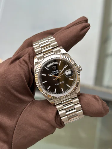 Rolex Day-Date 40 White Gold Black Dial Index