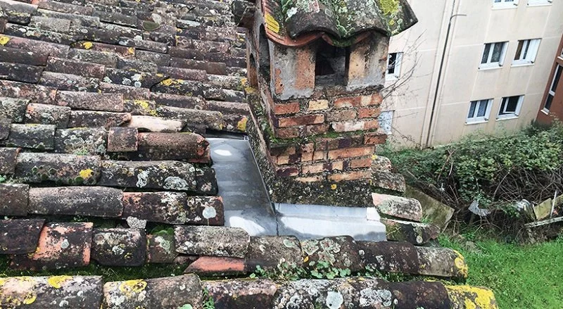 Rénovation de la couverture en tuiles romanes à Menton — photo 7 sur 34 — CEG TOITURE
