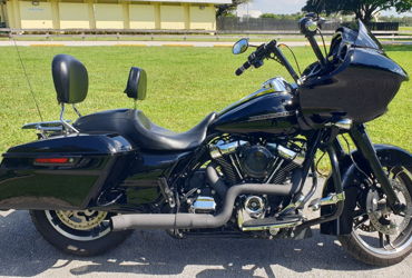 2018 HARLEY-DAVIDSON FLTRX ROAD GLIDE motorcycle for rent near Miami, FL