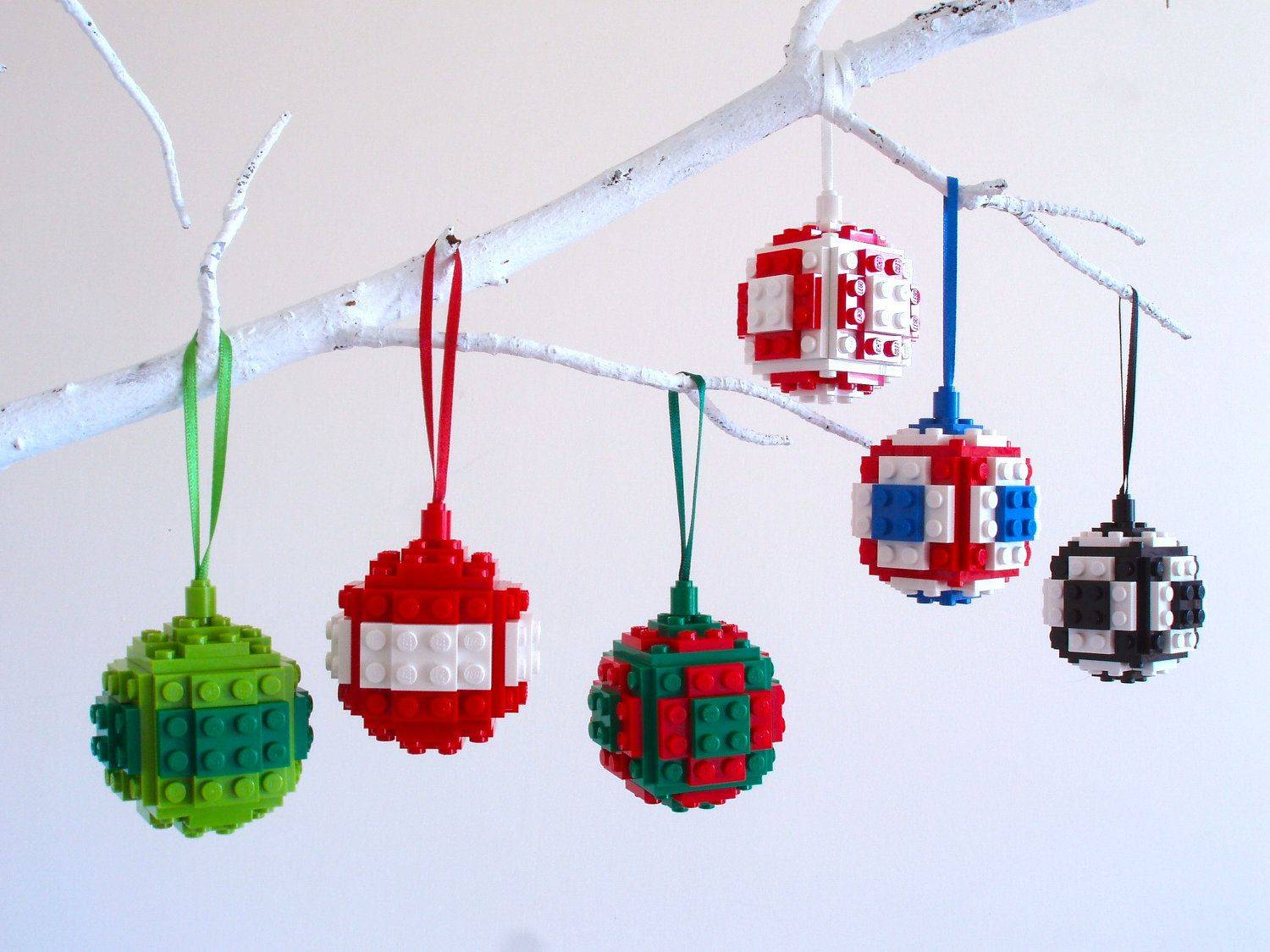 christmas tree ornaments