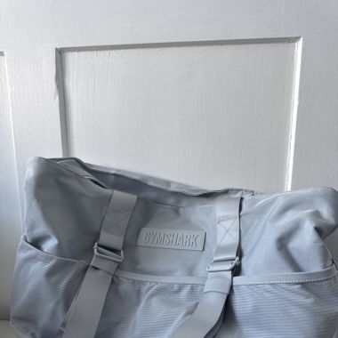 GYM SHARK TOTE BAG