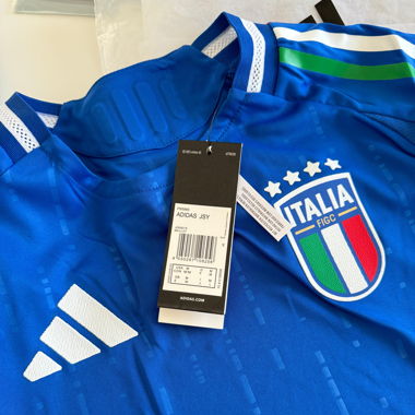 Maillot Italie Authentic Euro 2024 taille M (-45%)