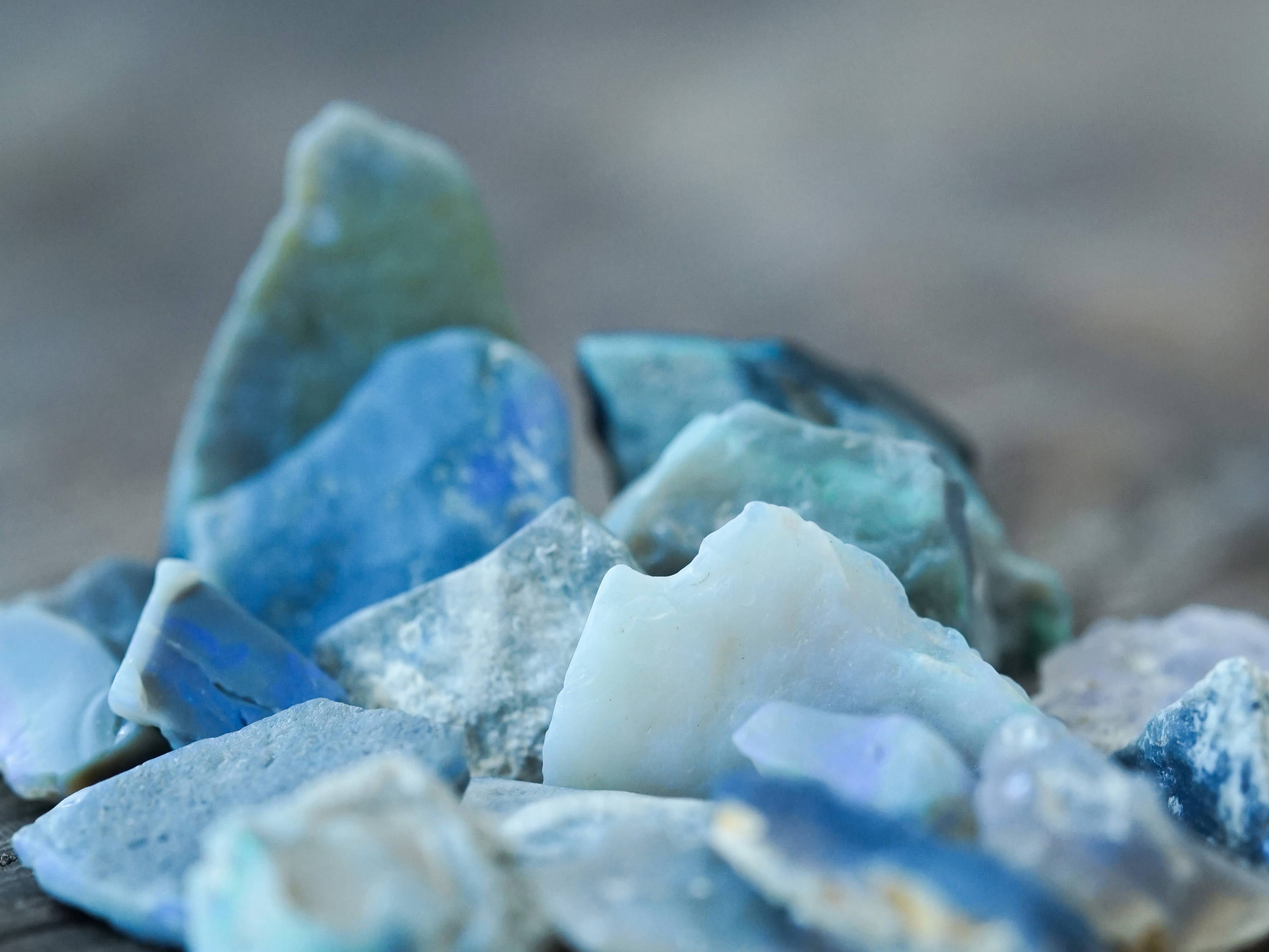 raw opal stones