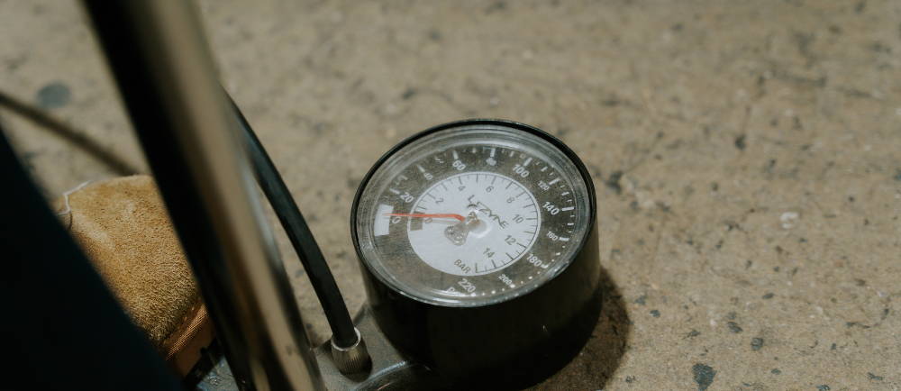 Leyzne floor bicycle pump
