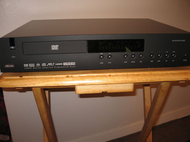 Arcam DV-139 universal DVD player