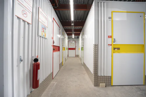 Intérieur d'un box à Chelles