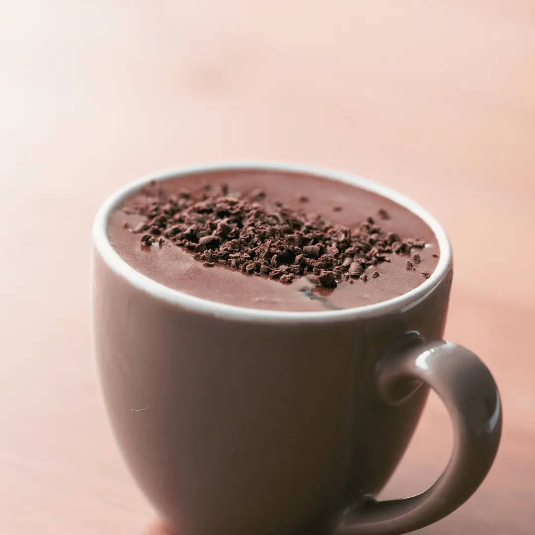 Chocolate quente proteico saudável