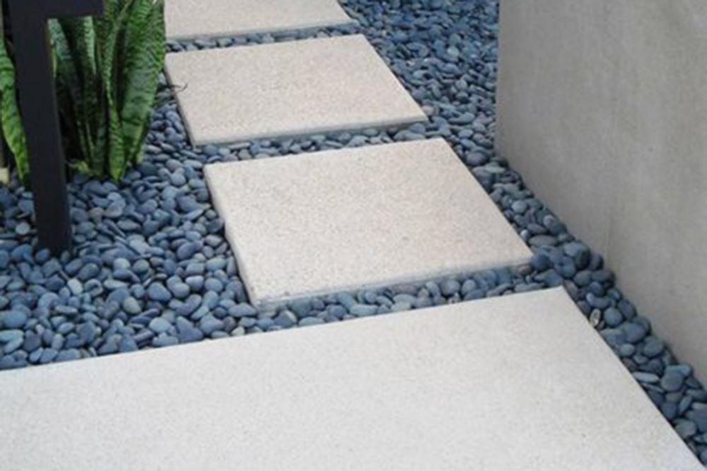 Walkway made with 16