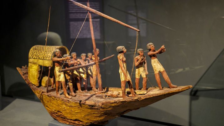 Established in 2003, the museum's collection spans various eras, providing a historical journey through Alexandria's past