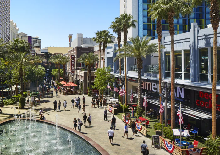 The LINQ Promenade Uploaded on 2022-01-31