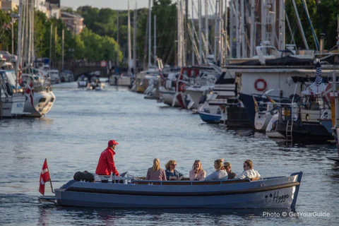 Guided Canal Tour in Copenhagen by Electric Boat