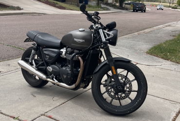 2022 TRIUMPH STREET TWIN motorcycle for rent near Colorado Springs, CO