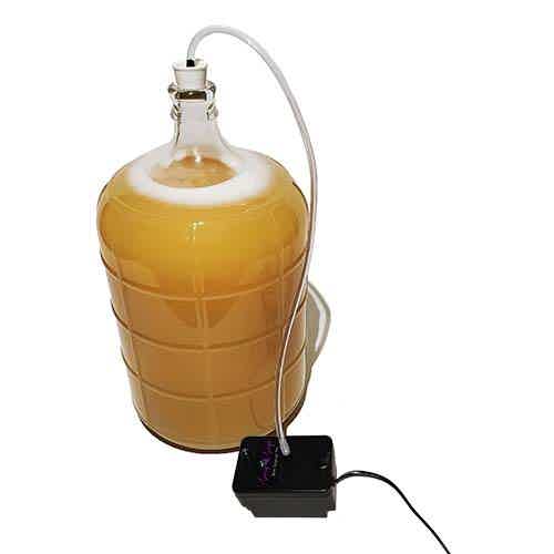Vacuum Wine Degassing Pump with 5 Gallon Carboy