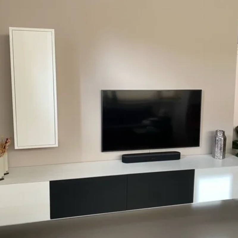 TV-meubel met hoge zijkast op maat, klantproject Houtenmeubelshop