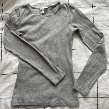 Basic Pullover Grau