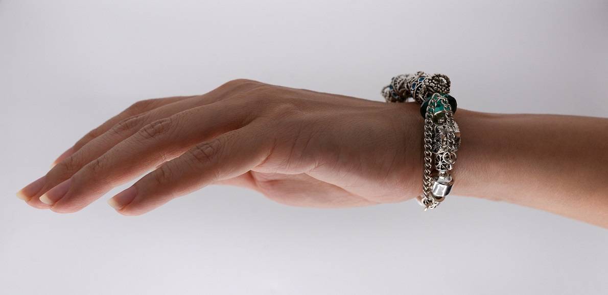 Ladies sterling silver bracelets-Pobjoy