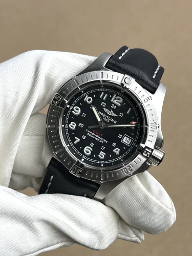 Breitling Colt 44 Colt Quartz A7438010