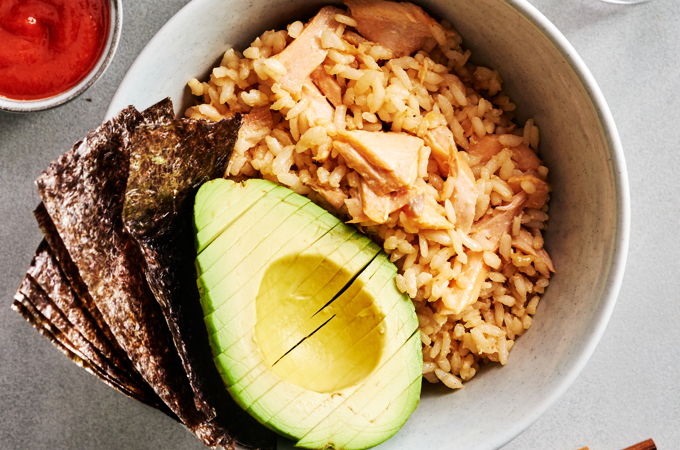 Bols de riz au saumon épicé