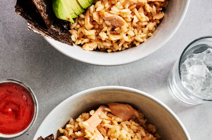 Bols de riz au saumon épicé