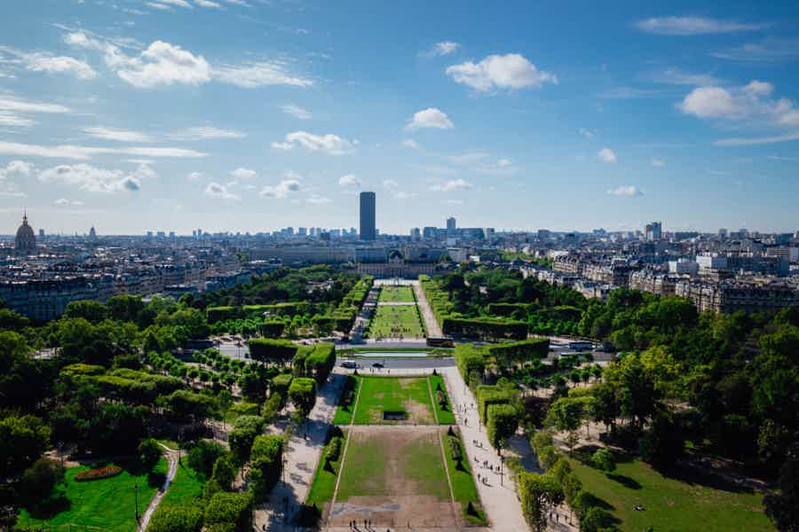 2-hour Eiffel Tower Direct Access Guided Tour - photo 6